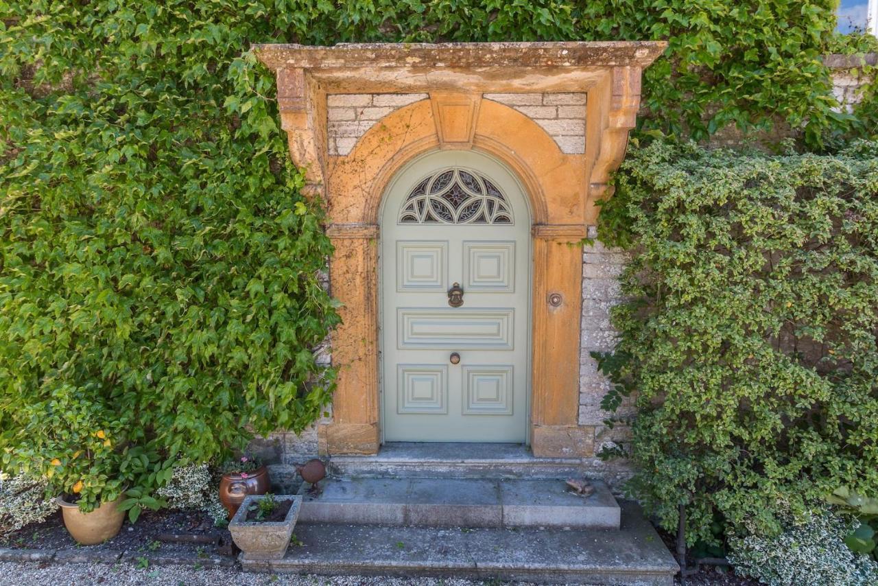 The Mount Somerton Retreat - Nr Bruton, Glastonbury, The Spectacular Wells Cathedral, Millfield School, Leonardo Helicopters, Yeovilton Екстер'єр фото