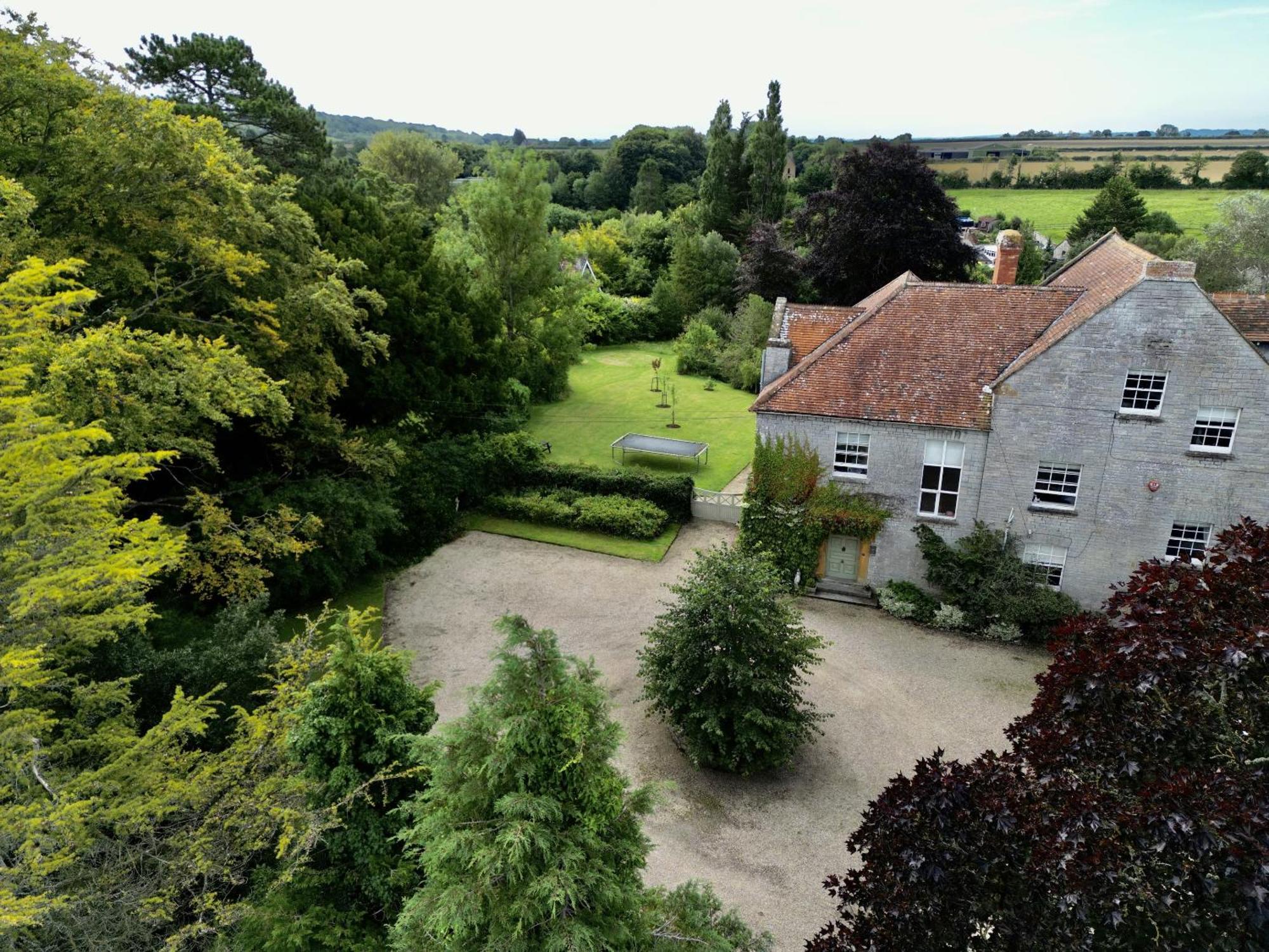 The Mount Somerton Retreat - Nr Bruton, Glastonbury, The Spectacular Wells Cathedral, Millfield School, Leonardo Helicopters, Yeovilton Екстер'єр фото